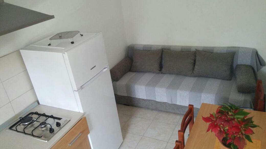 Apartments Viktorija Starigrad Paklenica Ngoại thất bức ảnh