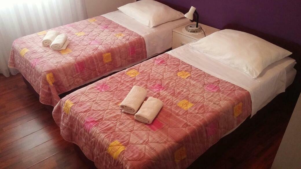 Apartments Viktorija Starigrad Paklenica Ngoại thất bức ảnh