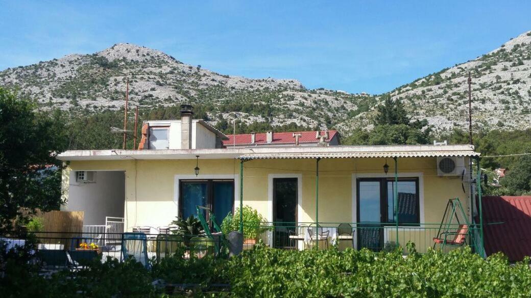 Apartments Viktorija Starigrad Paklenica Ngoại thất bức ảnh