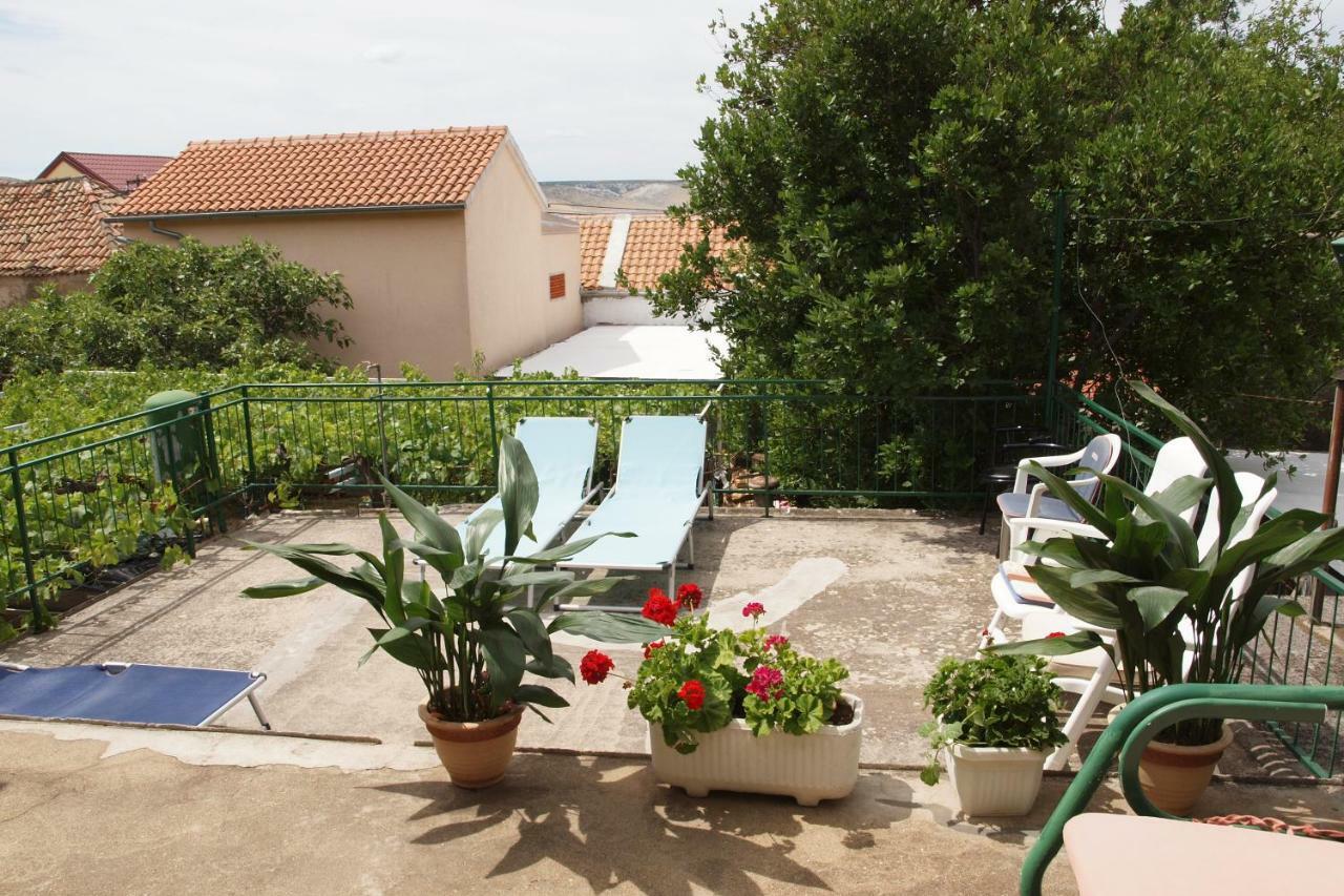 Apartments Viktorija Starigrad Paklenica Ngoại thất bức ảnh